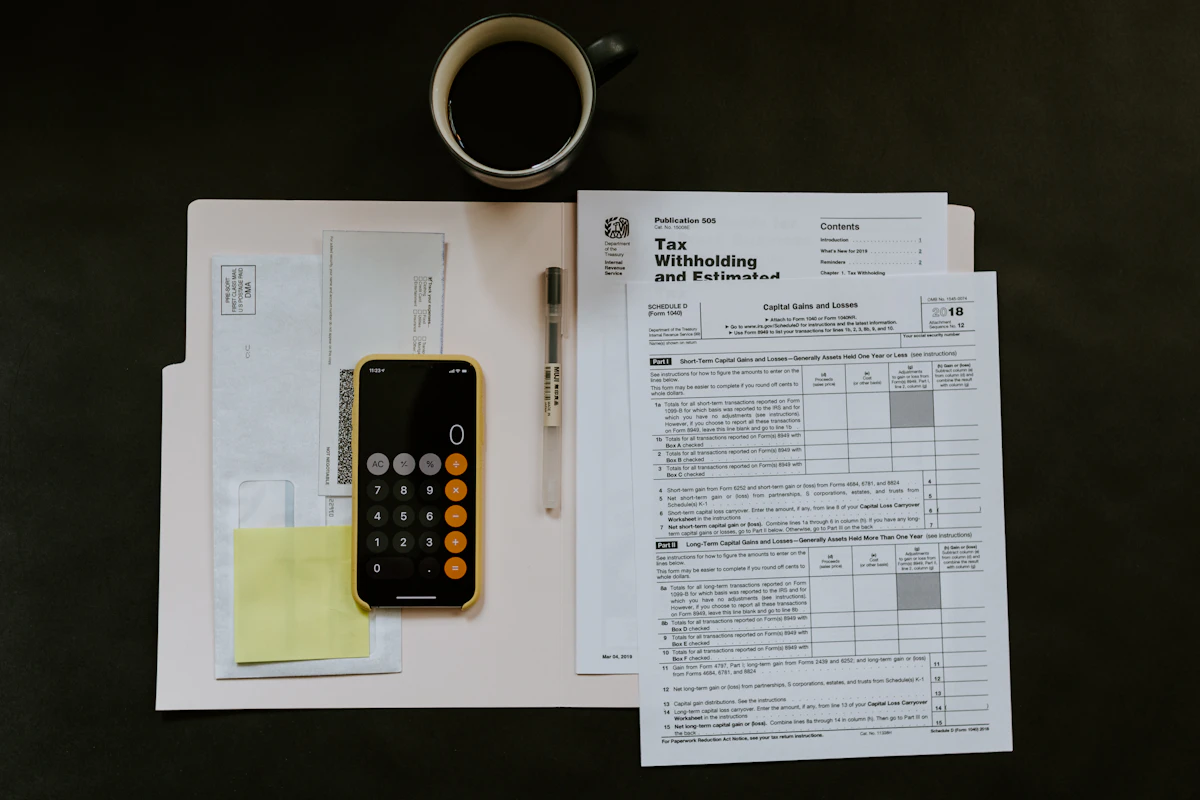 Herencia con deudas: ¿beneficio de inventario o renuncia?